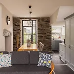 Brantwood - 4 Bed