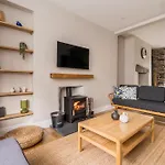 Semesterbostad Brantwood - 4 Bed *