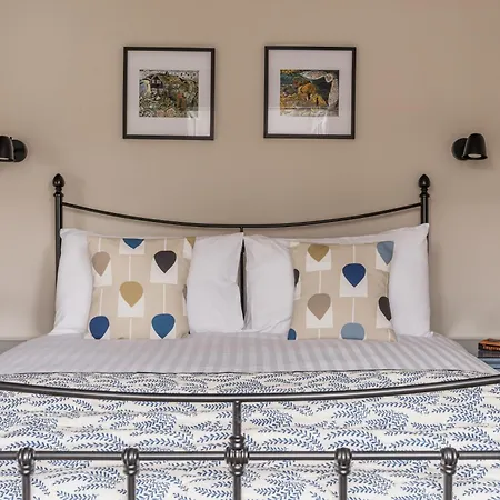 Brantwood - 4 Bed *